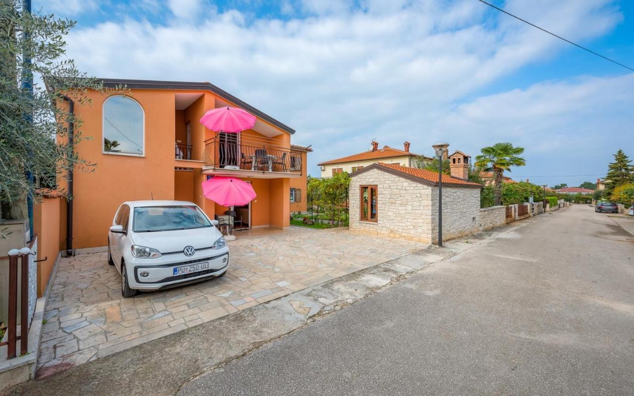 Ferucio House With Apartments Umag Buitenkant foto