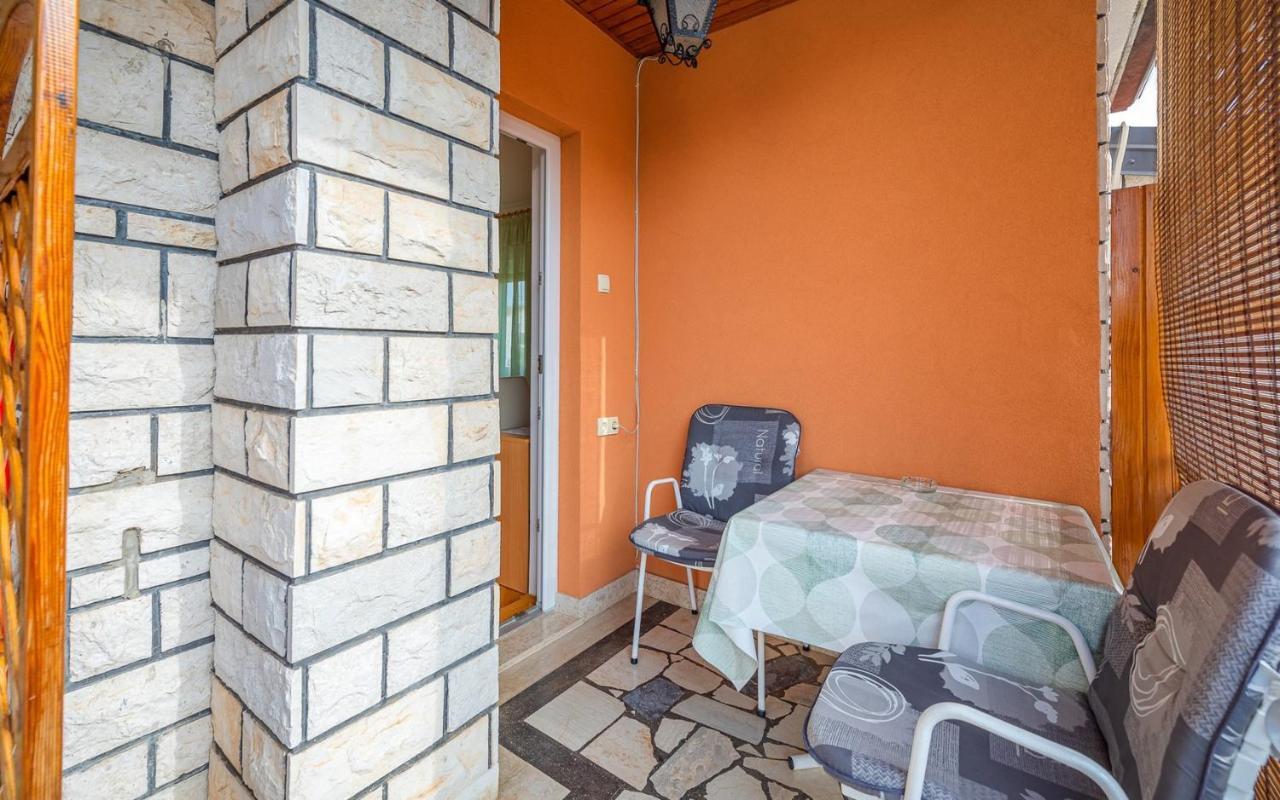 Ferucio House With Apartments Umag Buitenkant foto